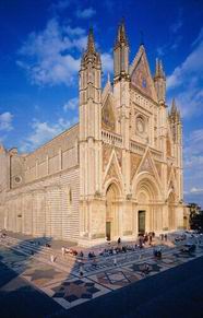 Façade de la cathédrale d’Orvieto (Ombrie)  -  cliquez pour agrandir