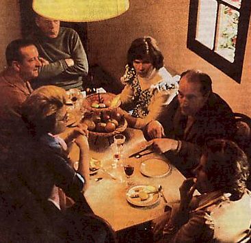  < René Bousquet chez les Mitterrand, à Latche, dans les années 1970 > 