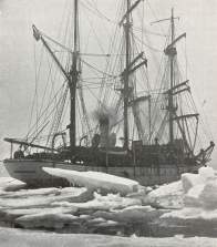 Le Pourquoi Pas? dans les glaces du Groenland