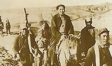  < Mao pendant la Longue Marche >