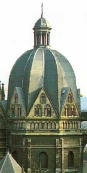 coupole sur la chapelle palatine