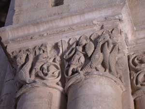 chapiteau de la nef