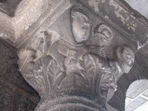 chapiteau du cloître